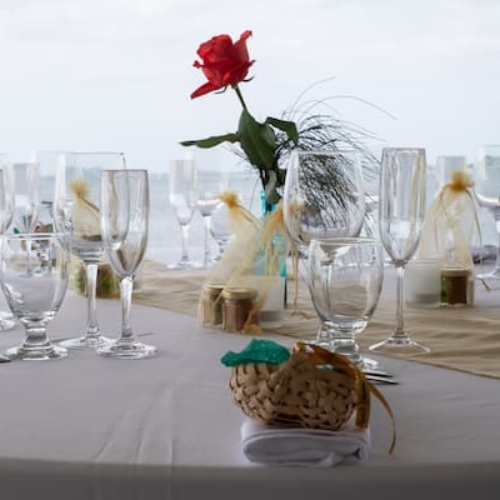 Glassware for table setting (1)